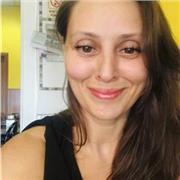 Insegnante di step e aerobica diplomata con la FIF , operatore di Metodo Reme , insegnante di hatha yoga 250 ore yoga adolescenti e yoga terapeutico